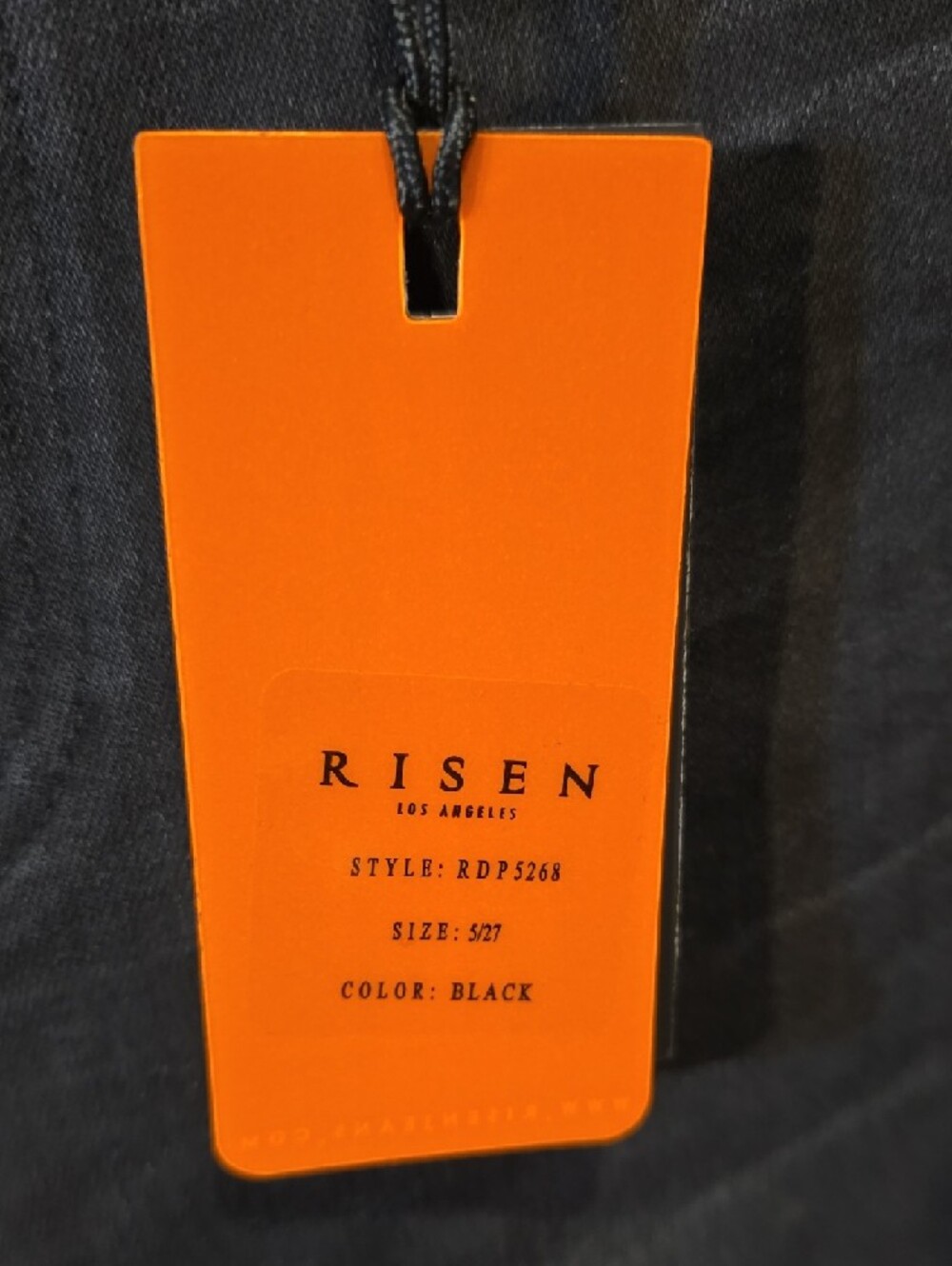 NWT womens Risen Tapered Leg Jeans - Picture 2 of 4
